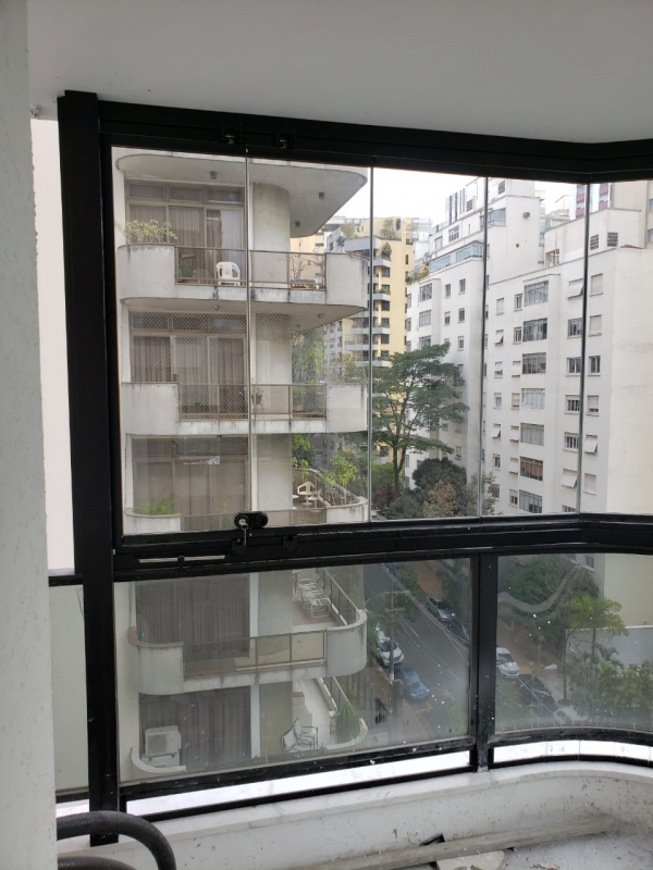 Fechamento de Sacada Retrátil Lauzane Paulista - Fechamento de Sacada com Vidro